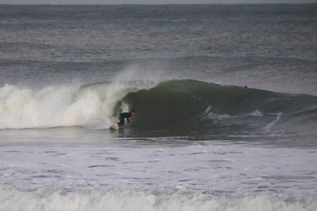 SURFING KIREME
