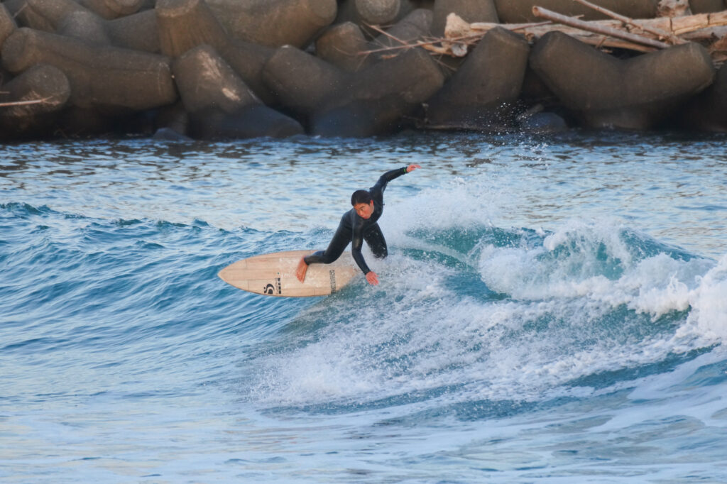 SURFING ISM