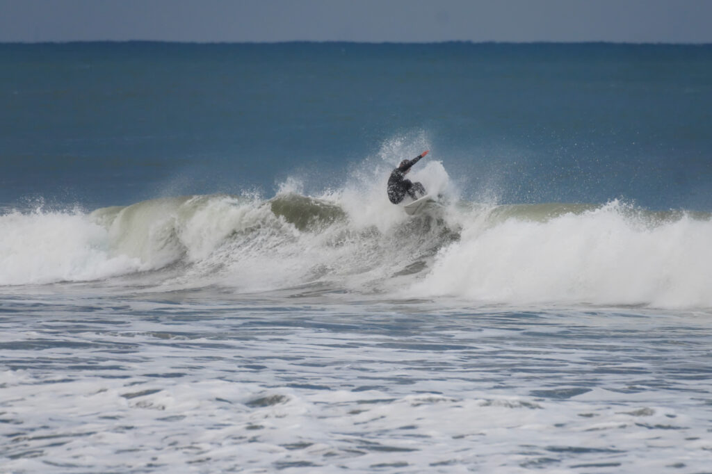 SURFING SHIDASHITA