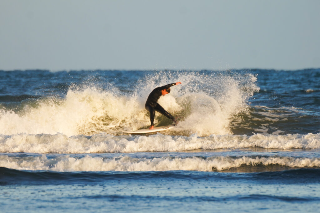 SURFING ISUMI
